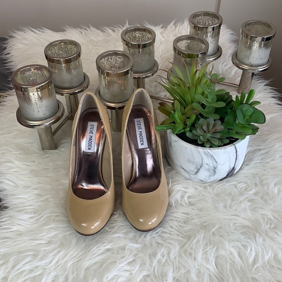 Steve Madden Women’s Tan Nude Patent Leather Heels Pumps Size 7 US - Picture 2 of 15